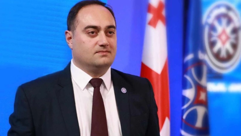 ზურაბ ქადაგიძე “მთავარ არხს”: თქვენთვის ხომ არც აფხაზეთი ნიშნავს რამეს, არც სამაჩაბლო და არც საქა