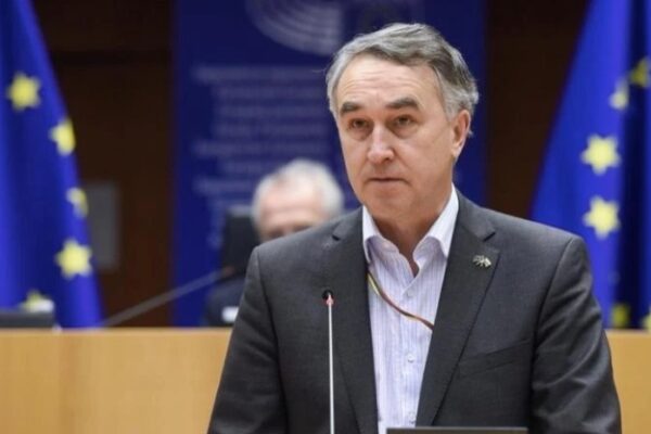 საქართველოში რეჟიმი განაგრძობს ოპოზიციის გაჩუმების მცდელობებს – პეტრას აუსტრევიჩიუსი საქართველოში რეჟიმი განაგრძობს ოპოზიციის გაჩუმების მცდელობებს – პეტრას აუსტრევიჩიუსი