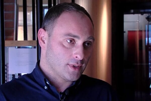 „ელთ ბილდინგის“ საქმეზე, განსაკუთრებით დიდი ოდენობით თანხის მითვისებისთვის გიორგი ჩიკვაიძეს 9