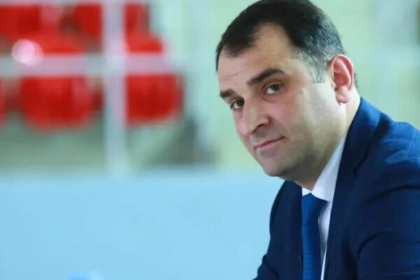 ბათუმის მერი, არჩილ ჩიქოვანი თანამდებობიდან გადადგა