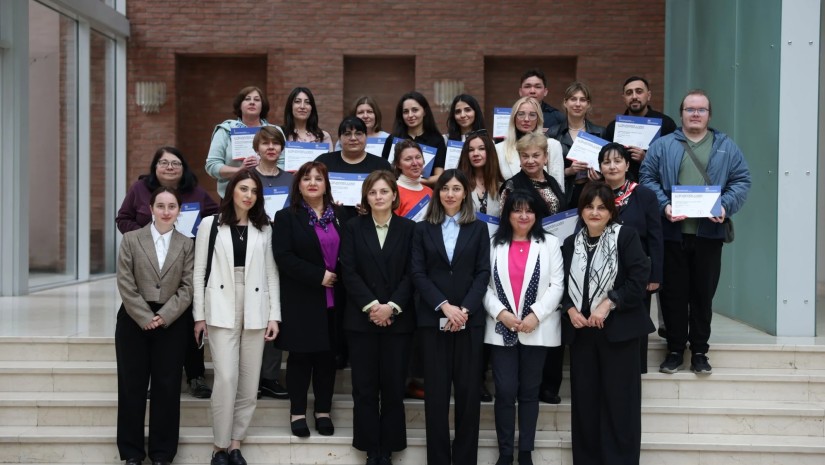 თინათინ ნიბლოშვილმა სახელმწიფო ენის სწავლებისა და ინტეგრაციის პროგრამის კურსდამთავრებულებს