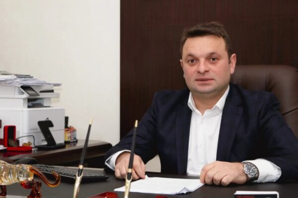 სენაკის მერმა ბიძისა და ბიძაშვილის კომპანიებს 38 მლნ ლარზე მეტის ტენდერი მოაგებინა – TI