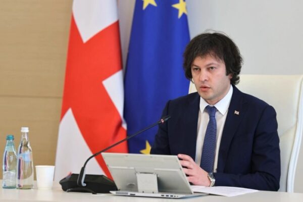ირაკლი კობახიძე ნიკუშორ დანს რუმინეთის პრეზიდენტად არჩევას ულოცავს