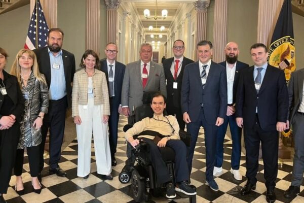 აშშ-ის ვაჭრობის დეპარტამენტმა სამიტზე 25 ქართველ მეწარმეს უმასპინძლა – საელჩო აშშ-ის ვაჭრობის დეპარტამენტმა სამიტზე 25 ქართველ მეწარმეს უმასპინძლა – საელჩო