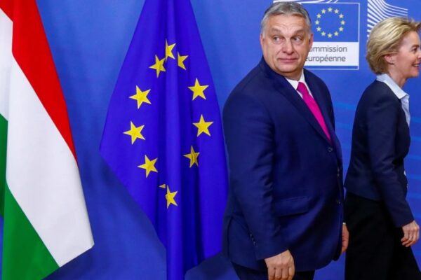 ევროდეპუტატთა ნაწილი ევროკომისიას უნგრეთისთვის დაფინანსების გაყინვისკენ მოუწოდებს