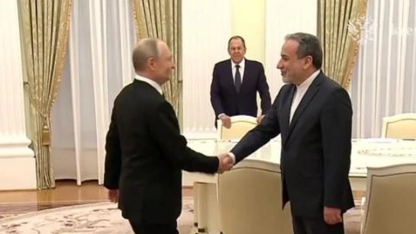 ირანის საგარეო საქმეთა მინისტრი ვლადიმერ პუტინს შეხვდება
