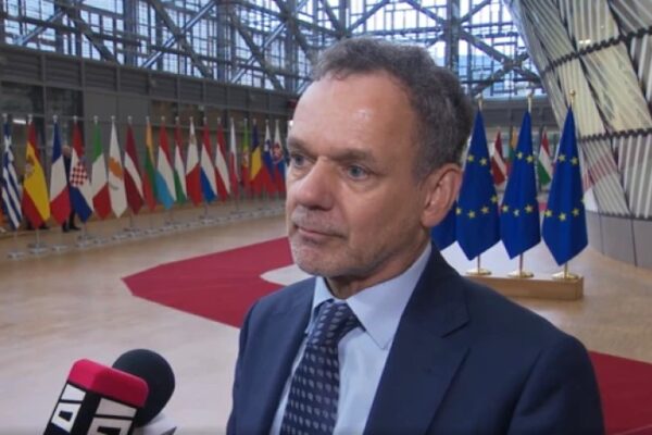 საქართველოში ძალიან ნეგატიური ტენდენციებია და ჩვენი შეშფოთება მხოლოდ იზრდება – ველდკამპი საქართველოში ძალიან ნეგატიური ტენდენციებია და ჩვენი შეშფოთება მხოლოდ იზრდება – ველდკამპი