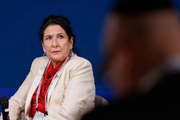 სალომე ზურაბიშვილი: არჩევნების დანიშვნა და მასში მონაწილეობა, გასაკვირი და გაუგებარია სალომე ზურაბიშვილი: არჩევნების დანიშვნა და მასში მონაწილეობა, გასაკვირი და გაუგებარია