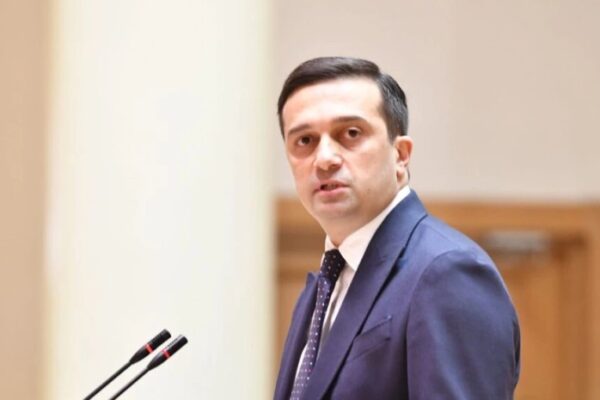 გამოხატვის თავისუფლება არ უნდა იყოს გამოყენებული ადამიანების დასაზიანებლად ან დასაკნინებლად გამოხატვის თავისუფლება არ უნდა იყოს გამოყენებული ადამიანების დასაზიანებლად ან დასაკნინებლად