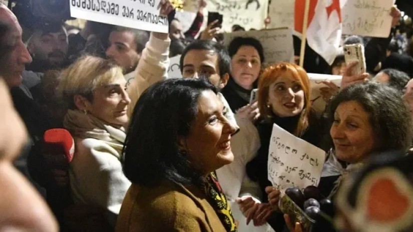 სალომე ზურაბიშვილი რუსთაველზე გზის გადაკეტვისთვის ₾5 000-ით დააჯარიმეს
