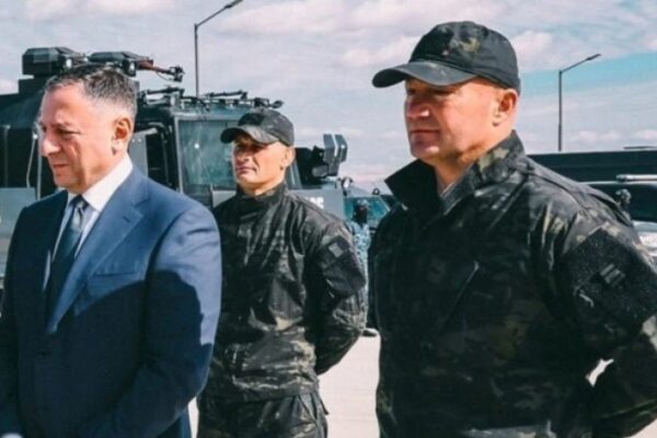 “პენსიაზე გავედით, პატარები ხომ აღარ ვართ” – ვახტანგ გომელაური მისი და ხარებას გადადგომაზე